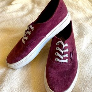 Vans Suede size 7.5 🛹
